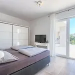 Vila Aura Pula