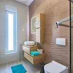 Villa Aura *